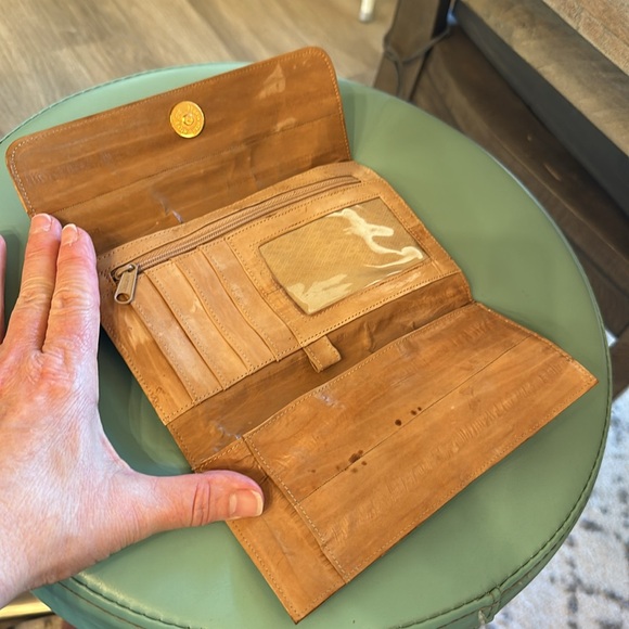 Eel skin tan long wallet - Picture 5 of 6